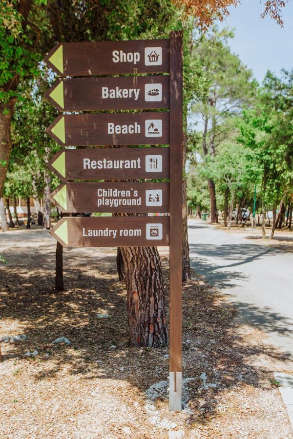 Glamping Beach Soline ビオグラード・ナ・モル エクステリア 写真