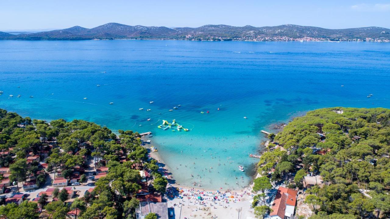 Glamping Beach Soline ビオグラード・ナ・モル エクステリア 写真