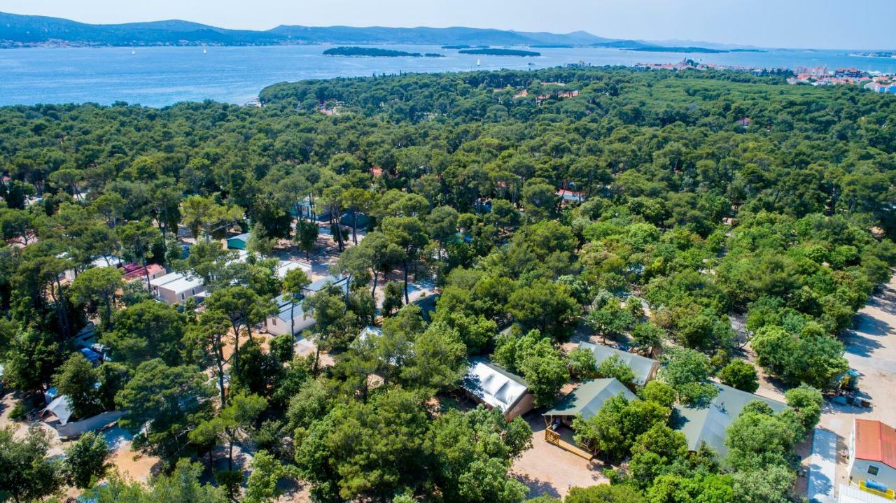 Glamping Beach Soline ビオグラード・ナ・モル エクステリア 写真